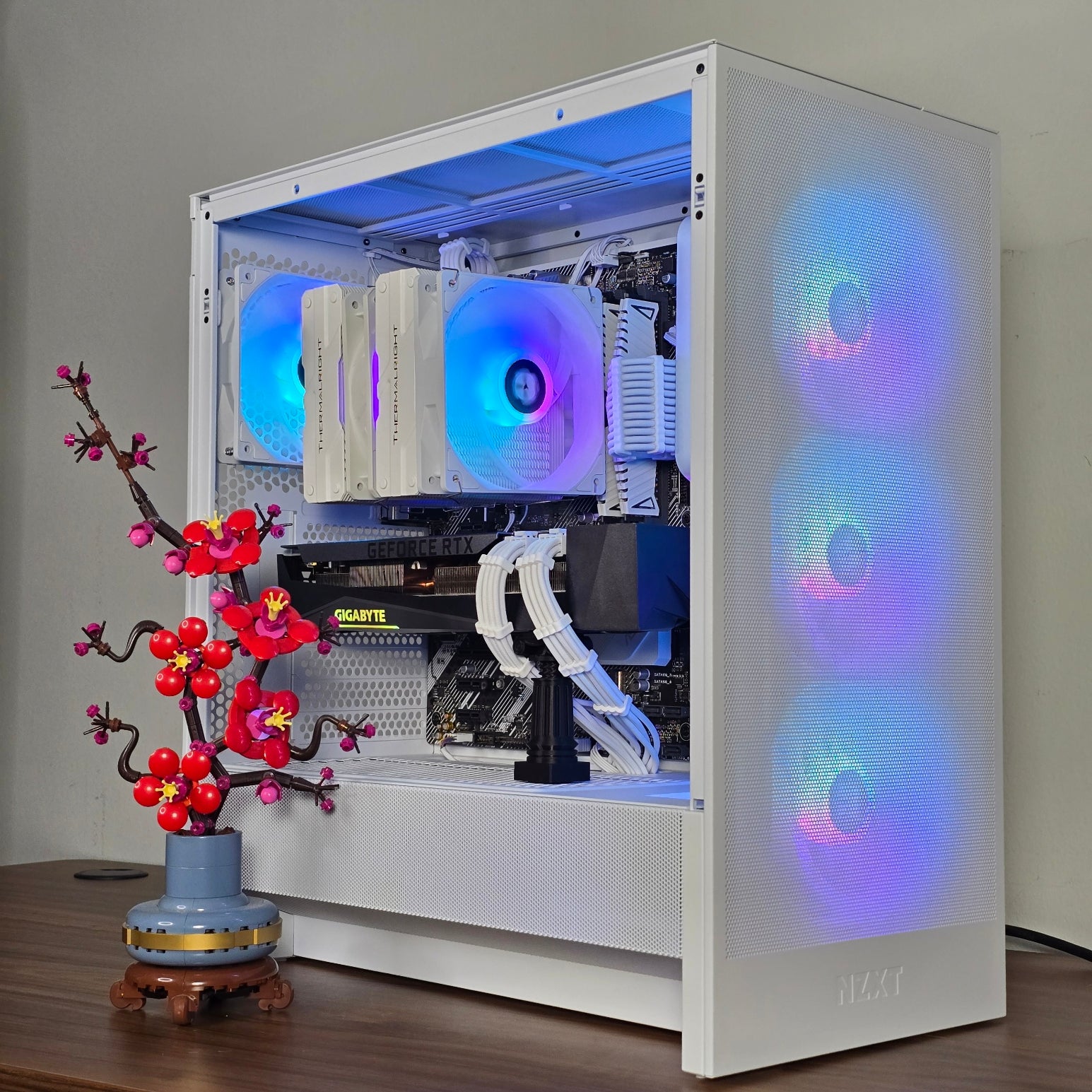 Sakura White