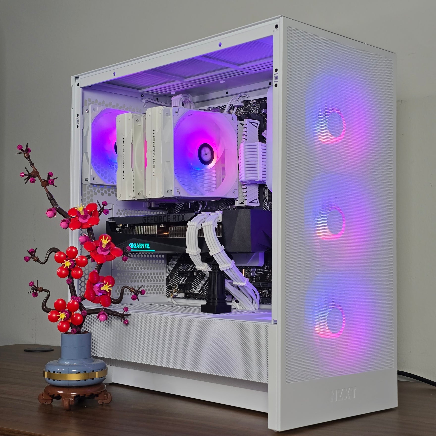 Sakura White