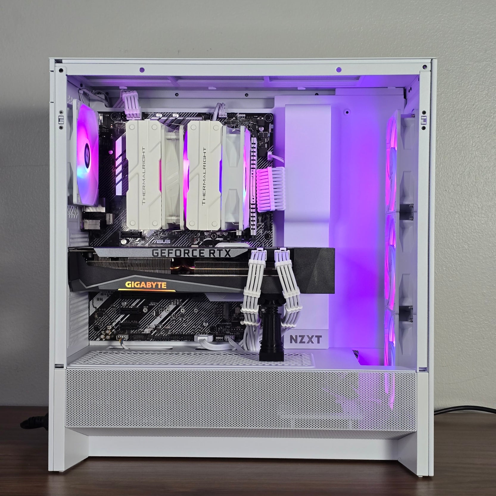 Sakura White